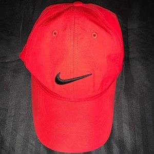 red Nike hat
